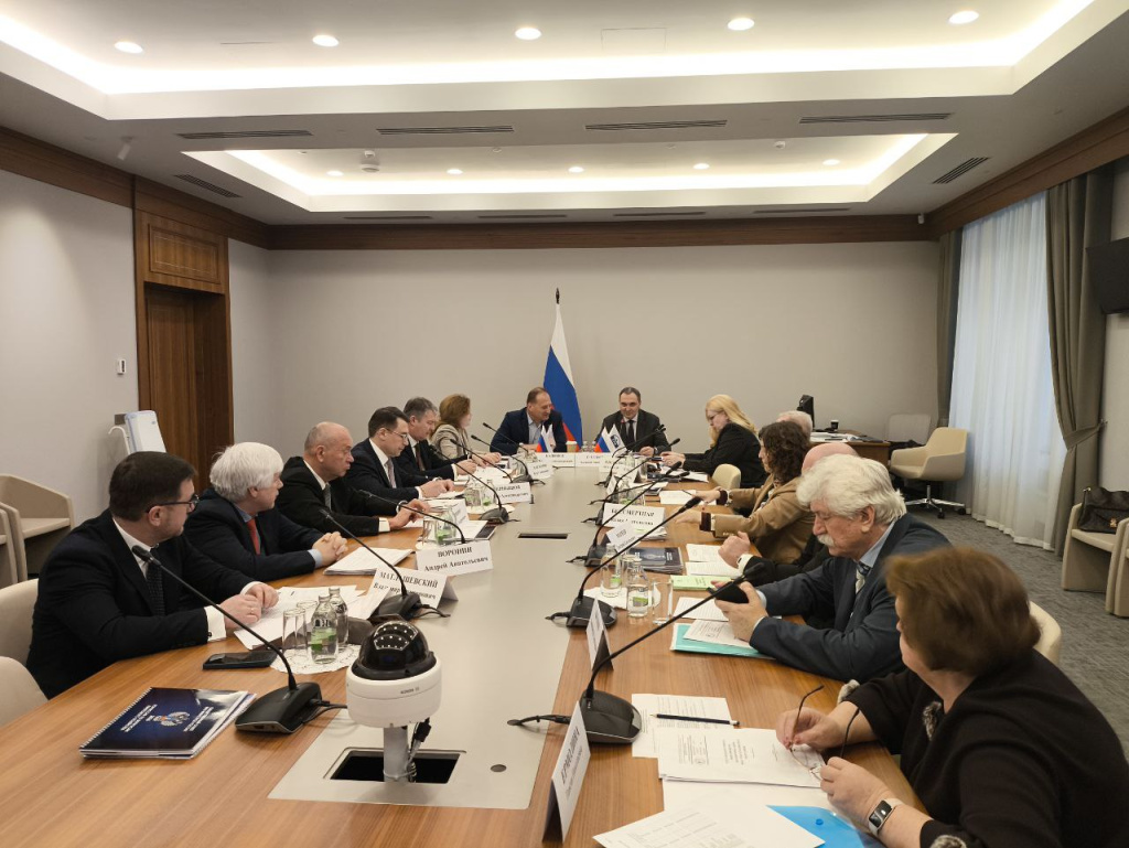 МинСтрой РФ - Заседание Леонид Казинец